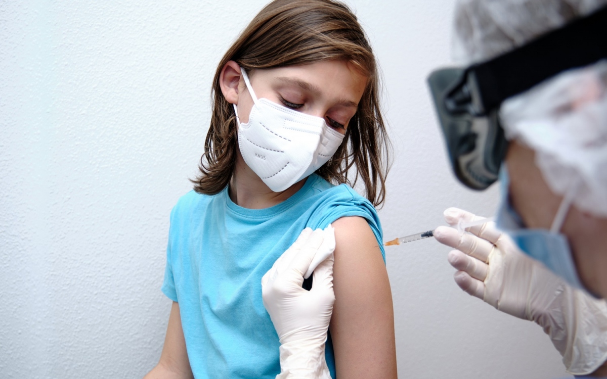 Nhiều nước đẩy mạnh tiêm vaccine ngừa Covid-19 cho trẻ em trước làn sóng biến thể Delta